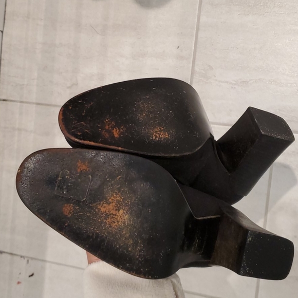 ⚡HP⚡VTG Prada Pumps - Picture 10 of 10